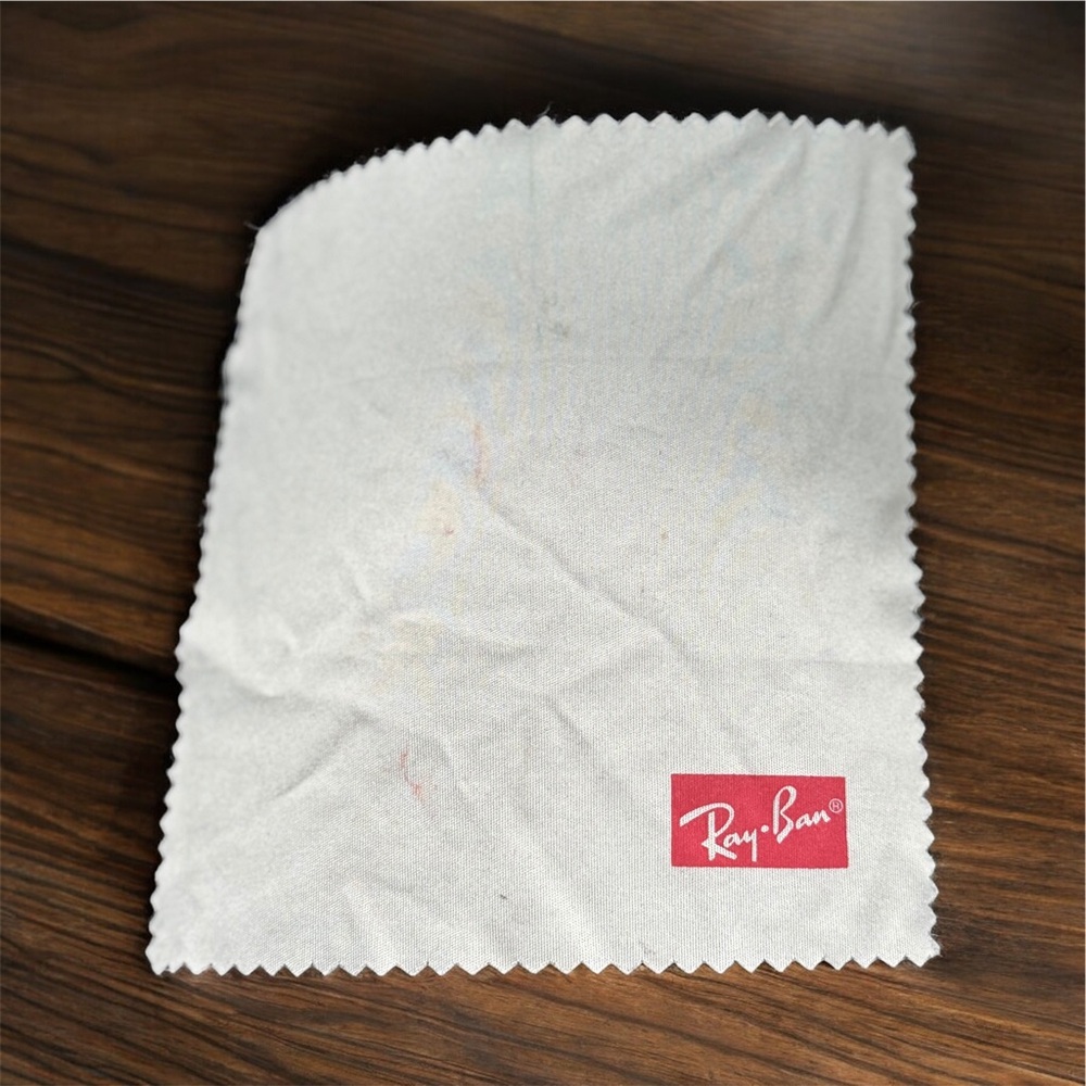 RayBans Foldable - Picture 7 of 9